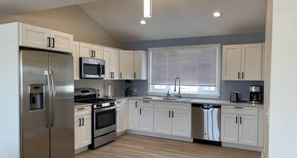 Luxurious independent beach house in Seaside Park, mins walk to beach and bay