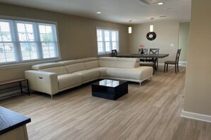 تلفزيون ذكي، كُتُب