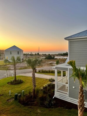 Property grounds - Escape to the Cape at Villa Azul-Community Pool + Pickleball + Beach Volleyball (Gulf County)