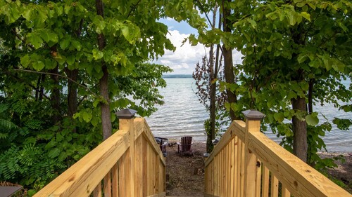 Olver Farm Guest House : Park-Like Setting