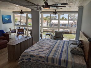 1 bedroom, free WiFi, bed sheets - Waterfront #6 Dunedin Beach Modern (Dunedin)