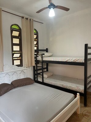 Wifi gratis y ropa de cama
