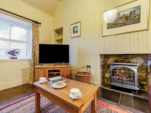 Interior - Allt na Criche - UKC5762 (Laggan)
