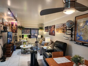 Interior - Traveling Nurse & Healthcare Professional One Bedroom Fully Entire Apartment (Brooklyn)