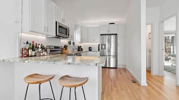 House, Multiple Beds (Shinnecock Hills Haven) | Private kitchen