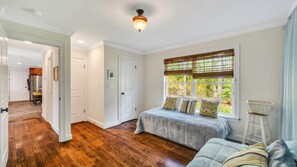 House, Multiple Beds (Village Fringe Hideaway) | 4 bedrooms, iron/ironing board, WiFi - Village Fringe Hideaway (East Hampton)