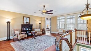 Ferienhaus, Mehrere Betten (Westhampton Wonder) | Wohnzimmer