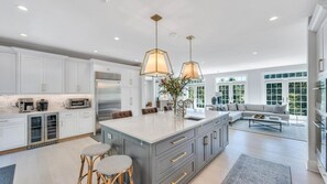 Casa, várias camas (Bucks Path Beauty) | Cozinha privada