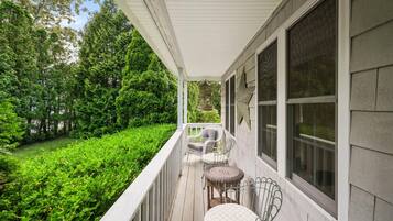 House, Multiple Beds (East Quogue Quintessential) | Balcony