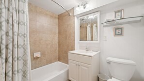 House, Multiple Beds (East Quogue Quintessential) | Bathroom - East Quogue Quintessential (East Quogue)