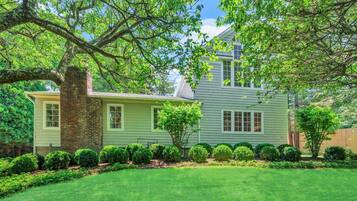 Maison, plusieurs lits (Perfection in East Hampton) | Extérieur