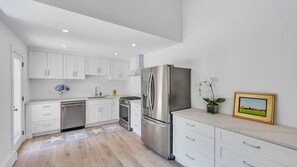 House, Multiple Beds (Perfection in East Hampton) | Private kitchen | Microwave, toaster - Perfection in East Hampton (East Hampton)