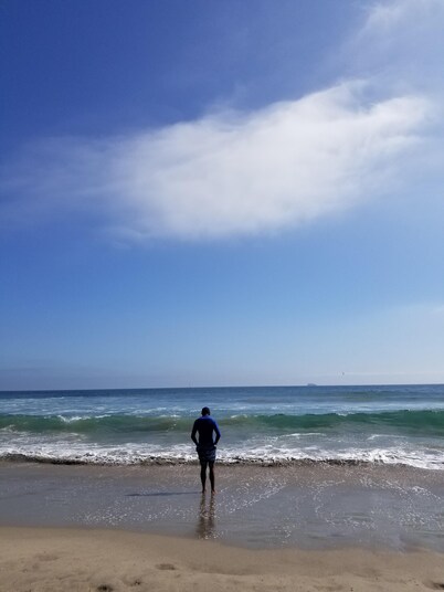 Steps to the Sand! Luxury 2 bdrm Condo with an Ocean View