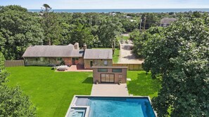 House, Berbilang Katil (Enchanted in Amagansett) | Bahagian luar