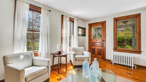 Casa, varias camas (East Hampton Haven) | Restauración