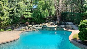 Pool - Oceanview Outstanding (Southampton)
