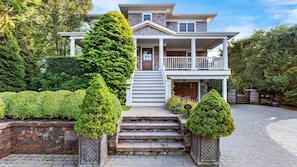 Exterior - Oceanview Outstanding (Southampton)