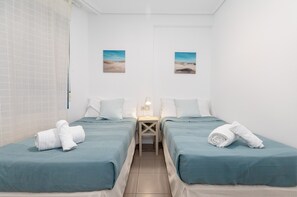 2 chambres, fer et planche à repasser, Wi-Fi gratuit, draps fournis