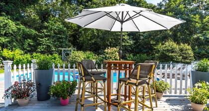 Hampton Bay Village Beauty