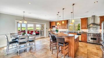 House, Berbilang Katil (Water Mill Villa) | Dapur peribadi