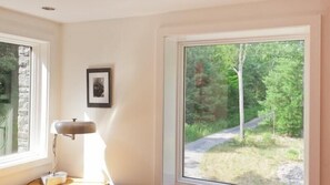 Casa, varias camas (Modern Catskill Hideaway) | 3 habitaciones, tabla de planchar con plancha y wifi 