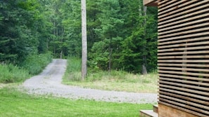 House, Multiple Beds (Modern Catskill Hideaway) | Property grounds