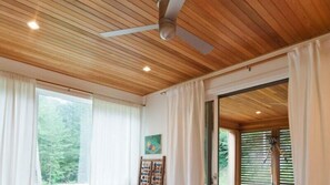 Room - Modern Catskill Hideaway (Palenville)