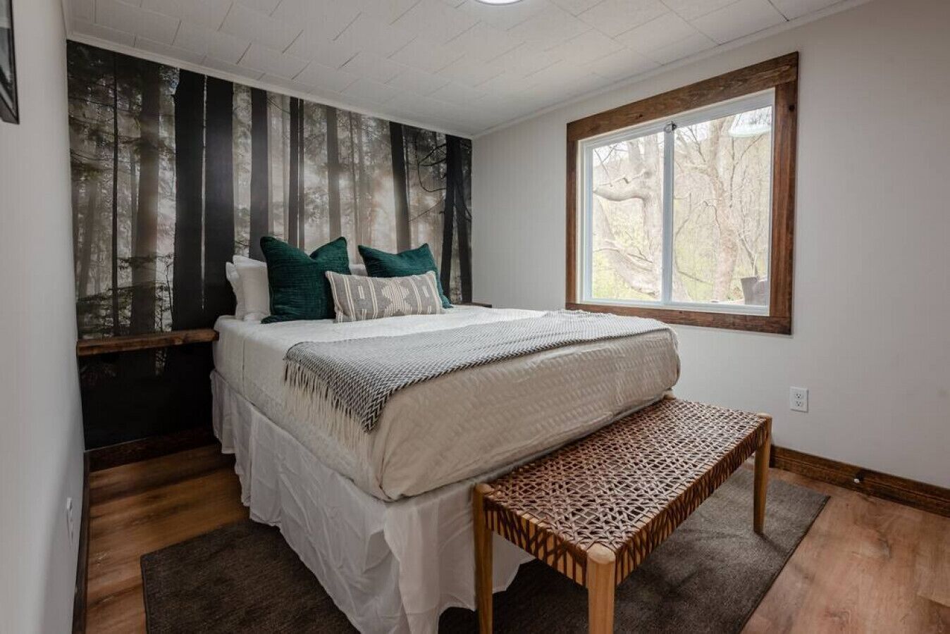 2 bedrooms, iron/ironing board, free WiFi