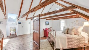 Unclassified image, 4 of 19, button - Sag Harbor Village Sensation (Sag Harbor)