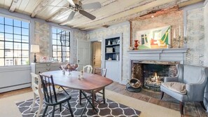 Casa, várias camas (Sag Harbor Village Sensation) | Sala de estar