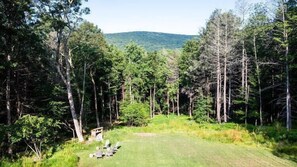 House, Multiple Beds (Hudson Valley Wooded Wonder) | Property grounds - Hudson Valley Wooded Wonder (Kerhonkson)