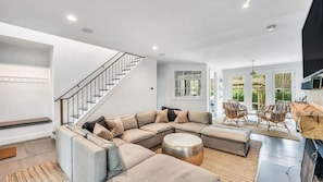 Casa, várias camas (Summit Harborside Spectacular) | Área de estar