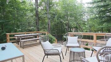 House, Multiple Beds (Fish Cove Cottage) | Balcony