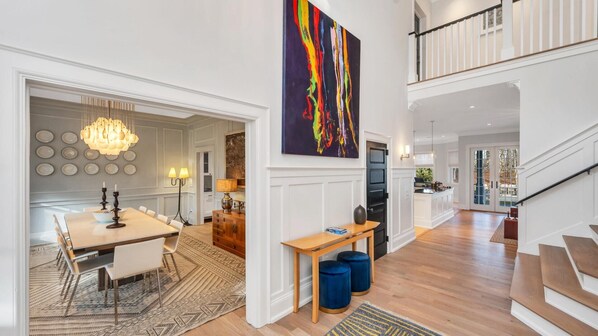 Nhà, nhiều giường (Water Mill Towd Terrific) | Phòng khách