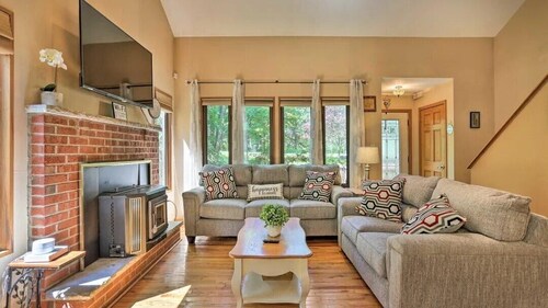 Emerald Lakes Cottage