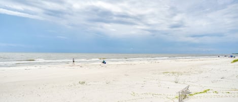 Beach nearby, sun-loungers