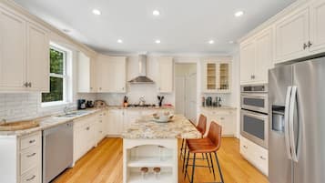 House, Multiple Beds (Wonderful in Springs) | Private kitchen