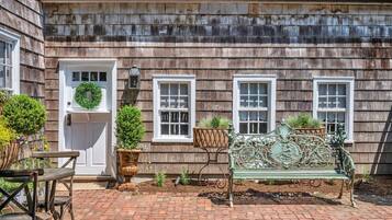 Apartemen, 1 Tempat Tidur Queen (Sage and Madison House - Madison Suit) | Eksterior