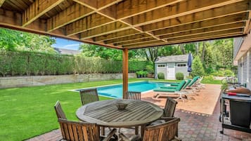 House, Multiple Beds (Sag Harbor Beauty) | Outdoor dining