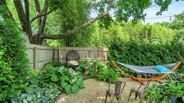 House, Multiple Beds (Sag Harbor Beauty) | Property grounds
