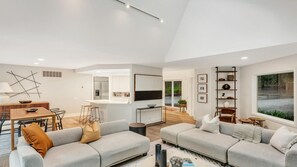 Casa, várias camas (Wainscott Breeze Beauty) | Sala de estar