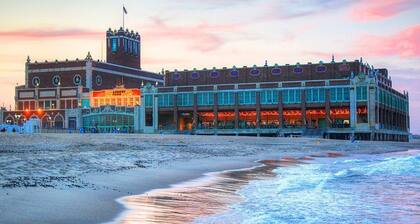 Perfect Neptune Getaway Minutes to Bradley Beach!