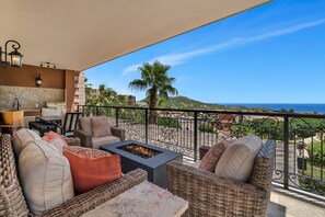 Terrace/patio - Stunning Oceanview Copala 3 bedroom Condo (Cabo San Lucas)