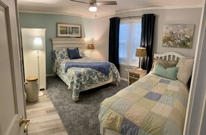 3 Schlafzimmer, Schreibtisch, Bügeleisen/Bügelbrett, kostenloses WLAN