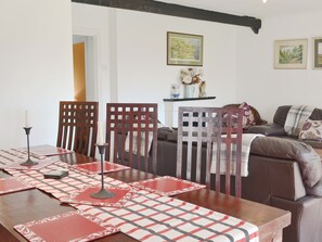 Dining - 3 bedroom accommodation in Haltwhistle (Haltwhistle)