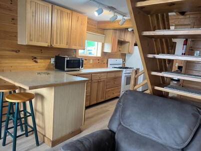 Beautiful Cottage on Mullett Lake