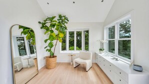 Maison, plusieurs lits (Beach Road Retreat)