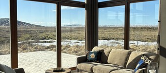 New Luxury Riverfront Scenic View 