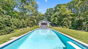 Casa, várias camas (Escape on Big Fresh Pond) | Piscina | Piscina externa, piscina aquecida