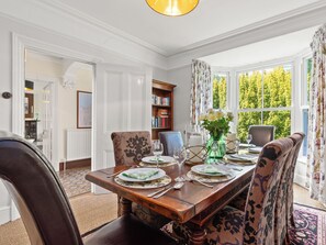 Dining - 5 bedroom accommodation in Tresaith, near Aberporth (Tresaith, near Aberporth)